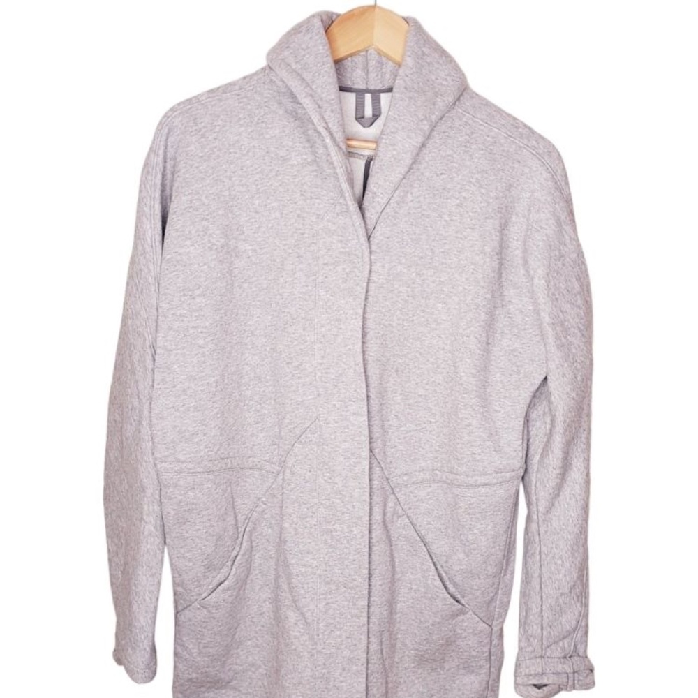 Lululemon &go Take You There Wrap - Size 8